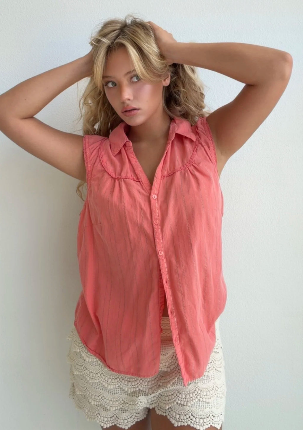 Coral Sleeveless Button Up (Large)