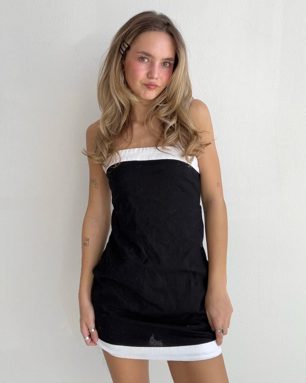 Abercrombie & Fitch Black Dress (Small)