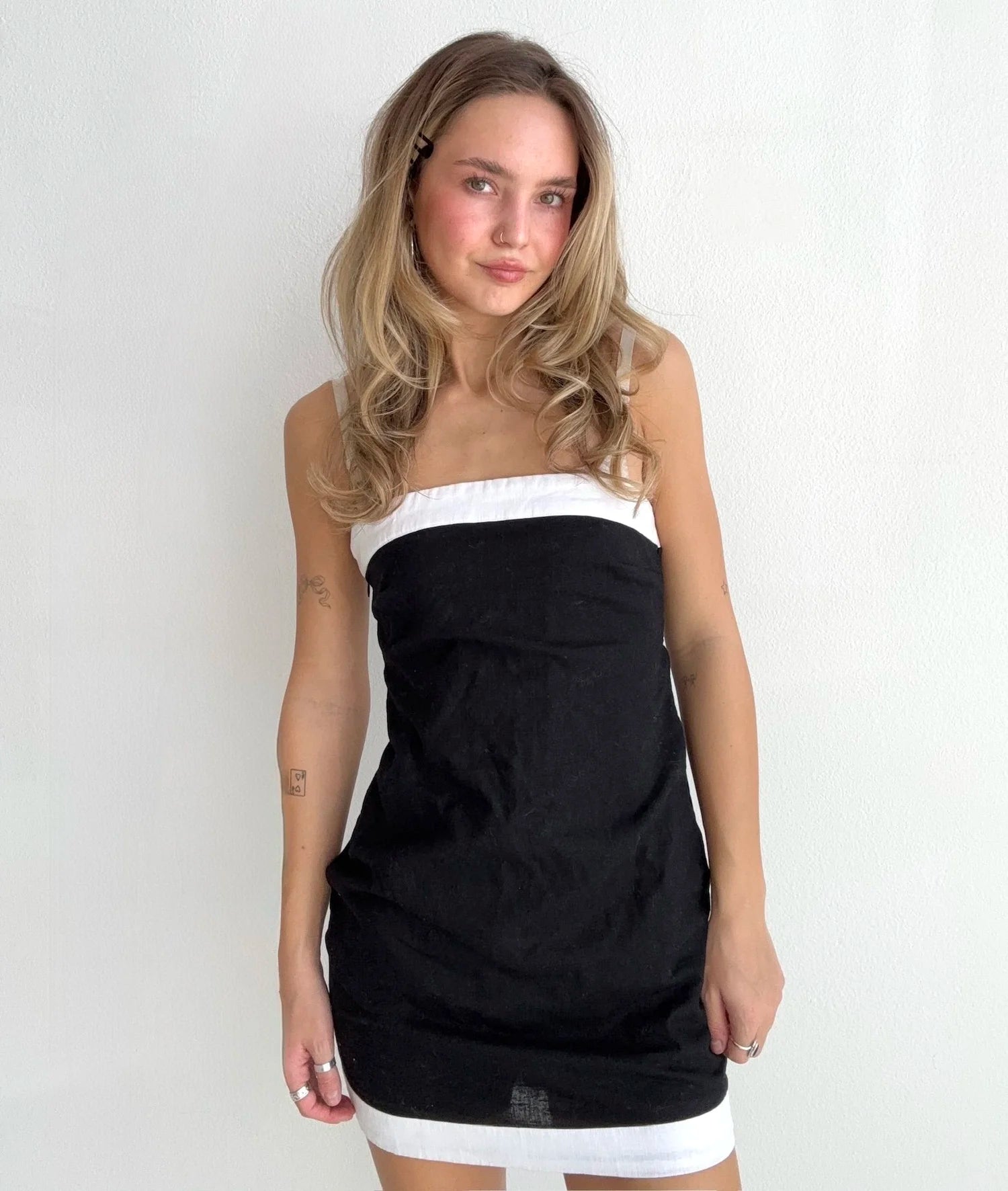 Abercrombie & Fitch Black Dress (Small)