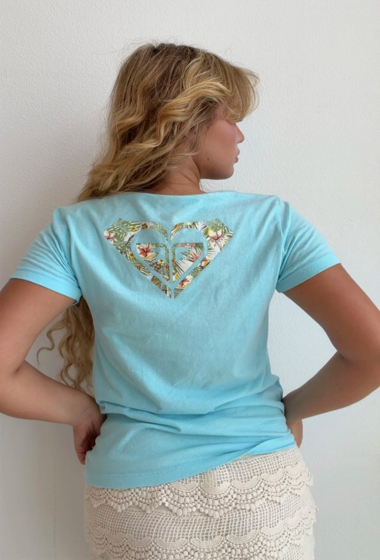 2000’s Roxy Blue Tee (Large)